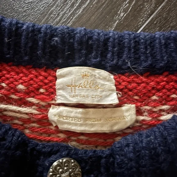 VTG Hand Knit Womens Cardigan Norwegian Sweater Snow Flake Ornament Pattern Wool - Picture 3 of 3